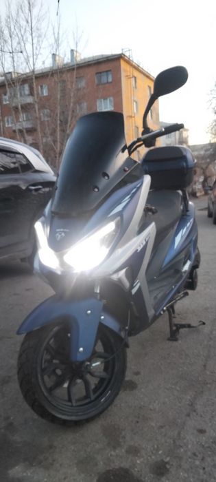 Продам Макси скутер