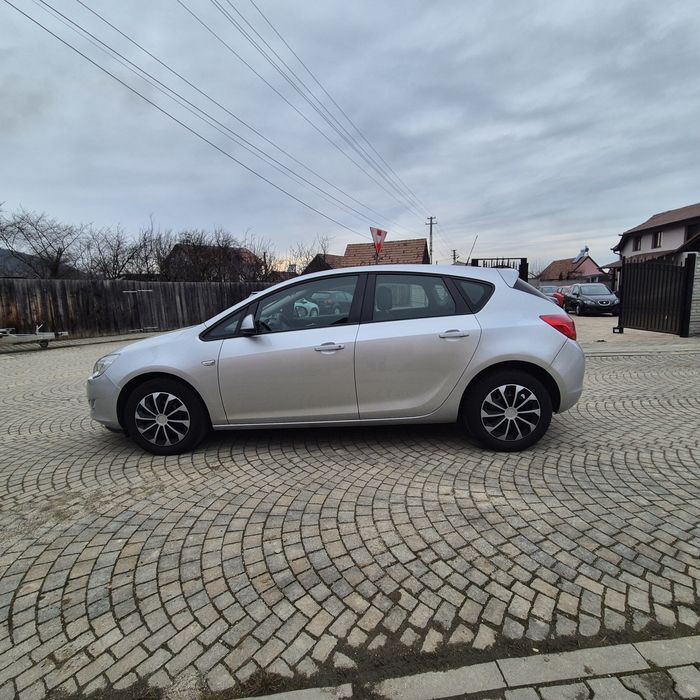 OPEL Astra 2010 — imagine 3