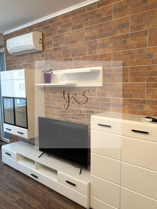 Дава се под наем Двустаен апартамент в Пловдив, Център - 72 кв.м за 136554.03 € - Снимка #3