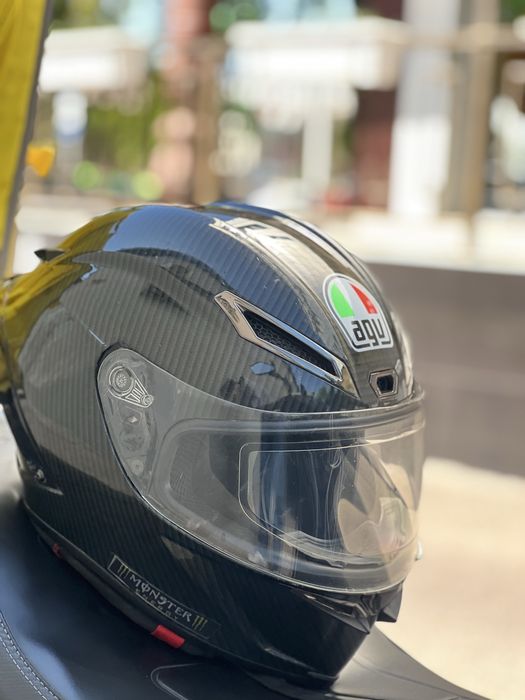 Продаеться Мото каска AGV