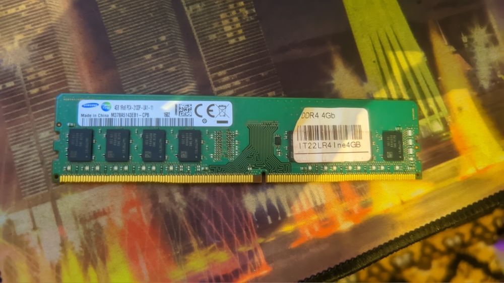 Продам оперативная память DDR4