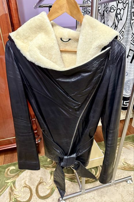 Продам женскую дубленку