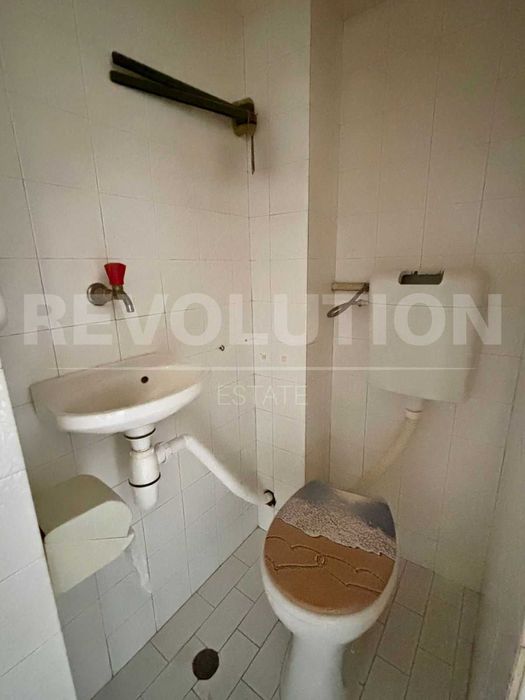 Продава се Тристаен апартамент в Варна, Център - 95 кв.м за 1399 €/кв.м - Снимка #8