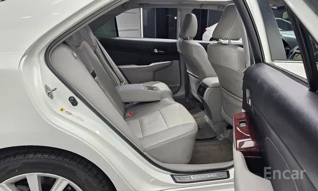 Toyota Camry 50 XLE 2.5