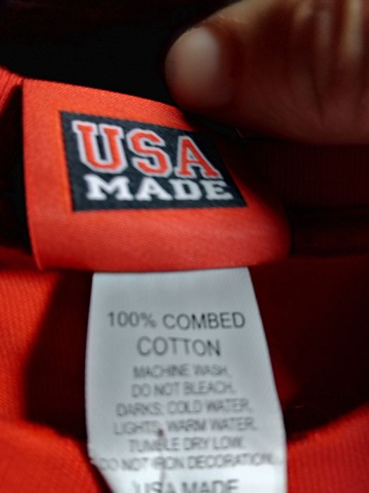 Tricou bărbați M original USA nou.