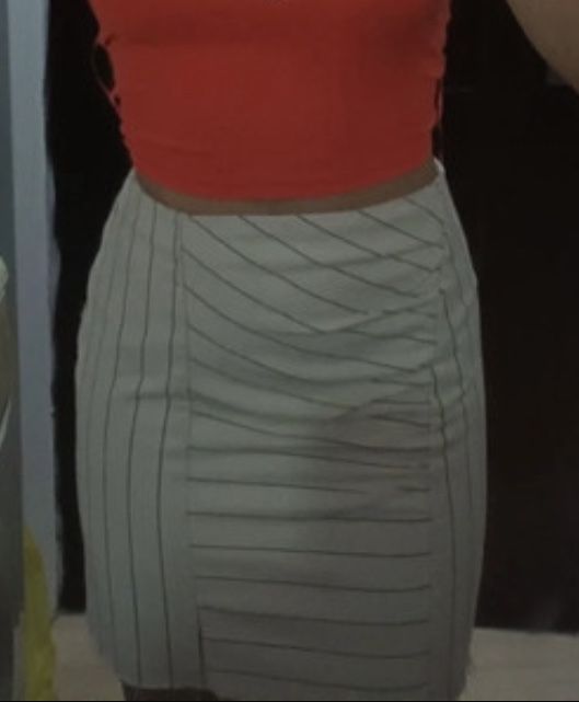 Fustă scurta Stradivarius