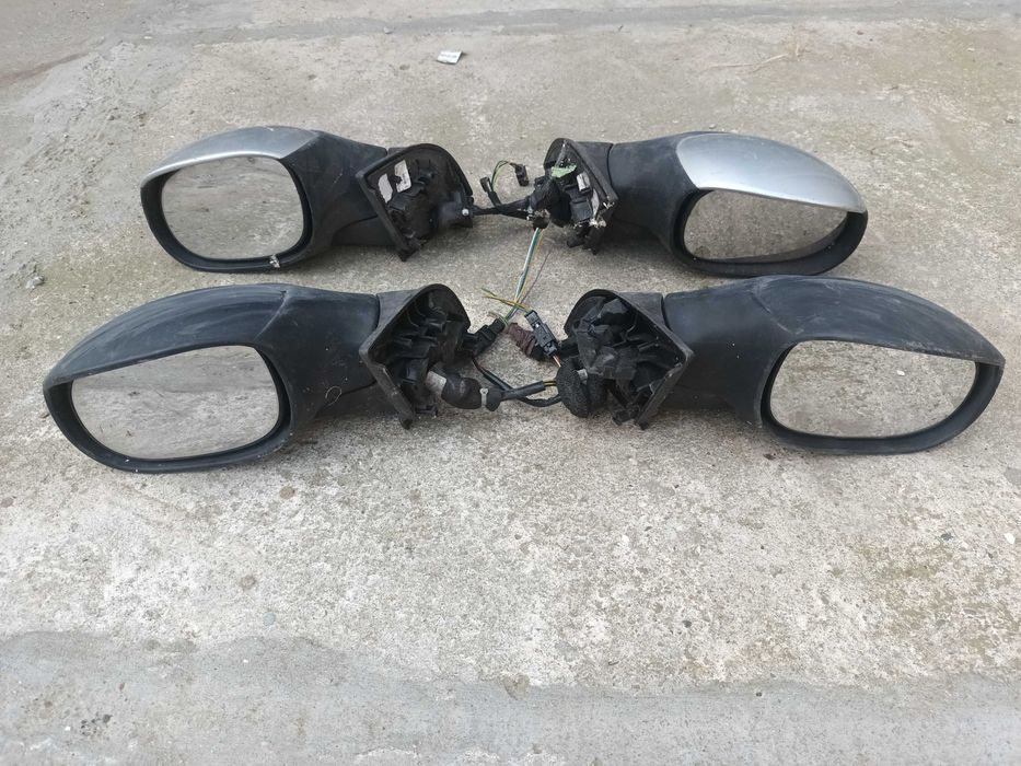ляво и дясно огледало за ситроен ц3 02- 08 CITROEN C3