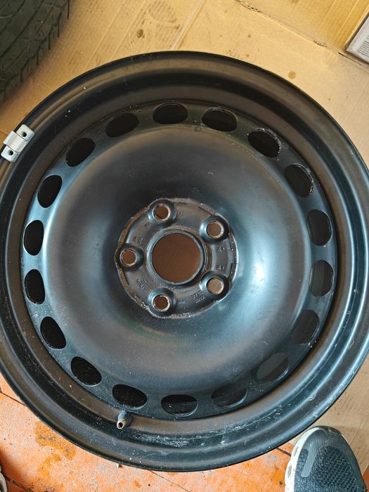 Продам диски на 16