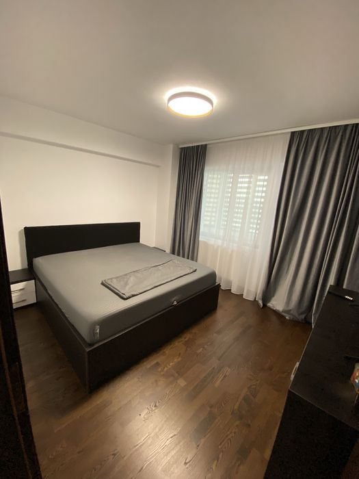 Inchiriez apartament