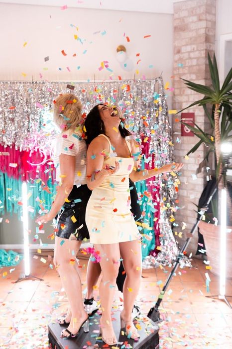 Фото и 360 видео будка под наем за сватба, фирмено или лично парти