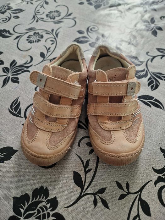 детски маратонки 25 номер