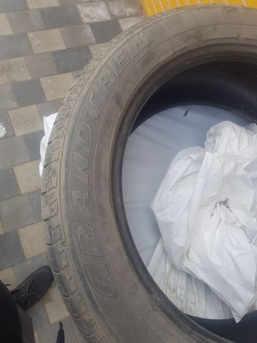 Продам комплект шин
