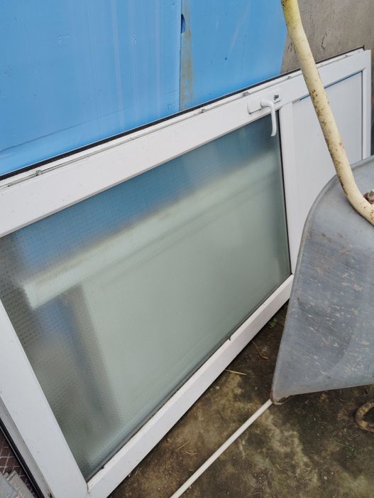 Uși termopan in stare buna