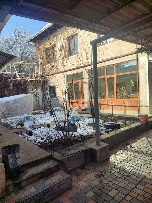 Hovli sotiladi 6 sotix