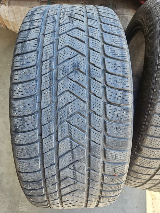 285/40R22 Pirelli 2бр.