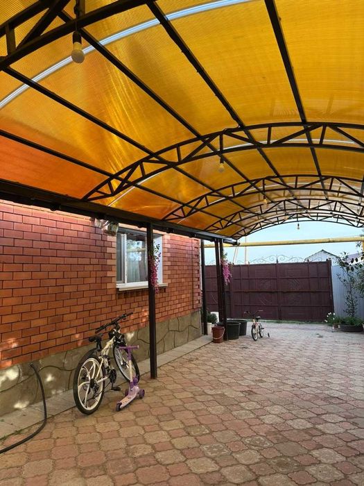 Продается коттедж в центре города