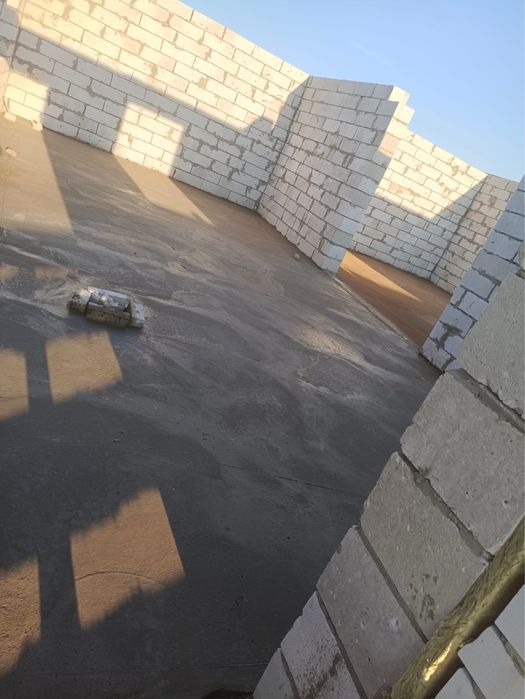 Стяжка,фундамент,кафель