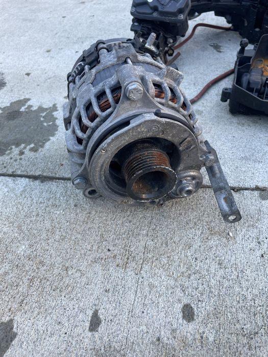 Alternator BMW g11 g12 g30 seria 5 7 motor 3.0 4.0 250 A