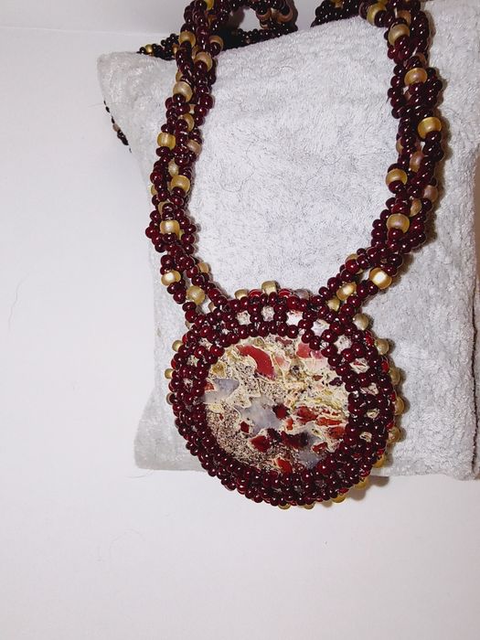 Дамски гердан с две лица с кафяви мъниста