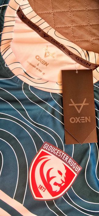 Чисто нова тениска Адидас и комплект