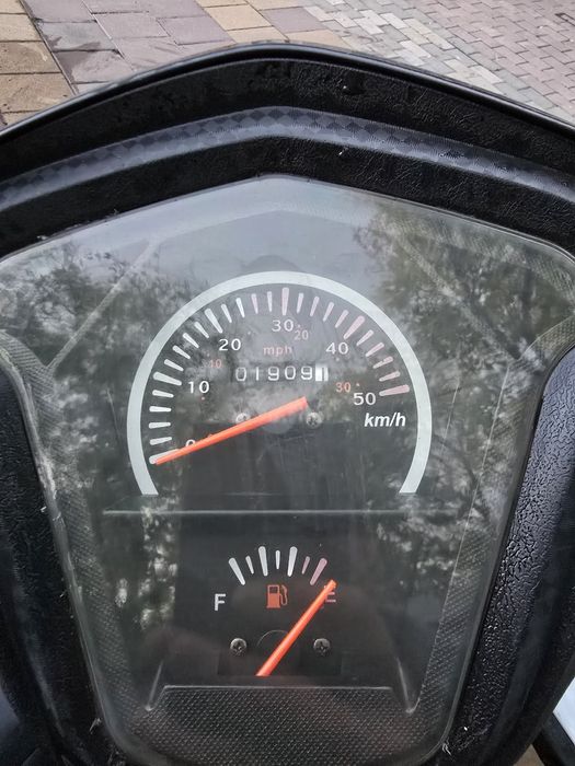 Продам мопед М8 .