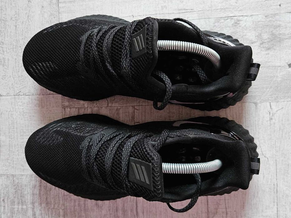 Adidas Alphaboost M Parley – mărime 41 1/3 (26 cm)