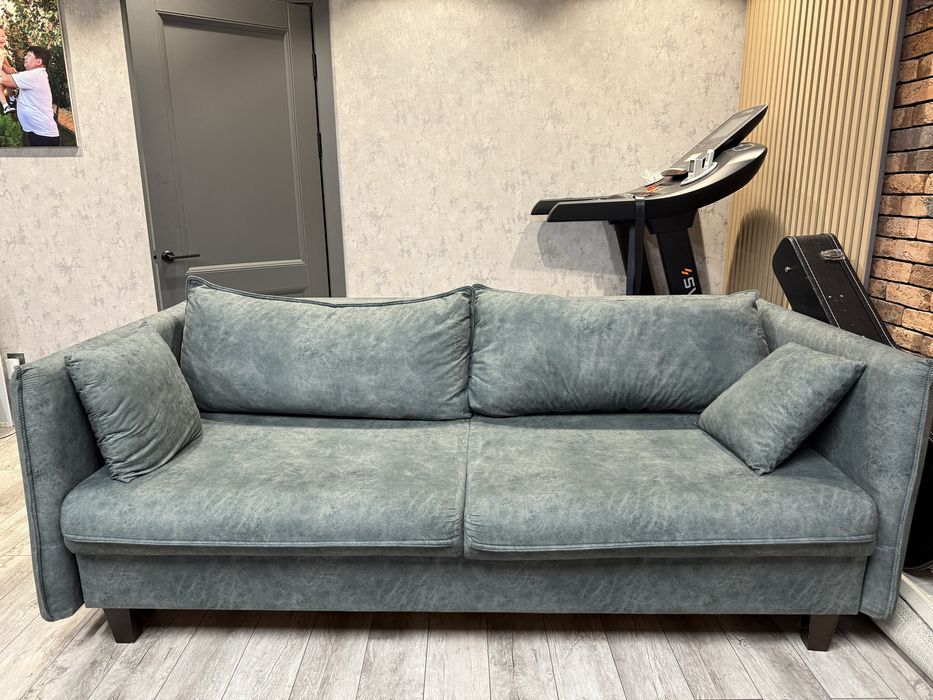 Диван б/у в отличном состоянии