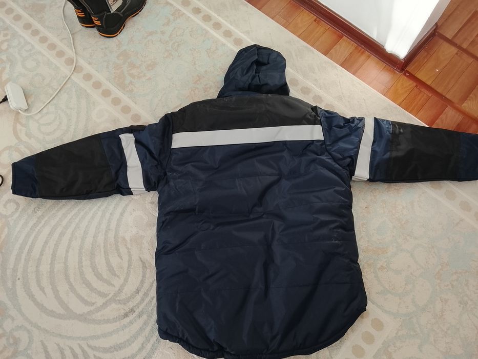 Спецовка. Комбинезон и куртка. Новые.