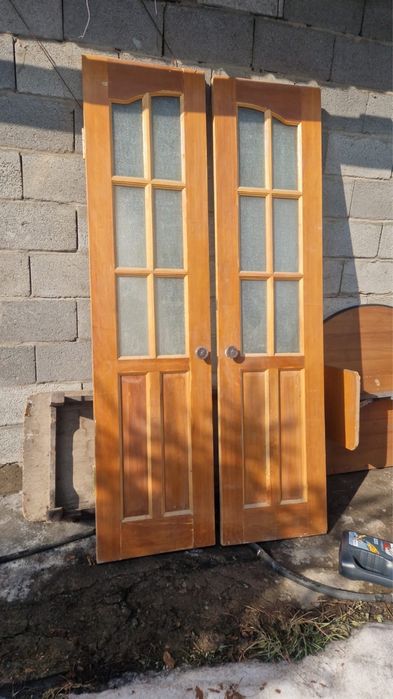 Продам межкомнатные двери