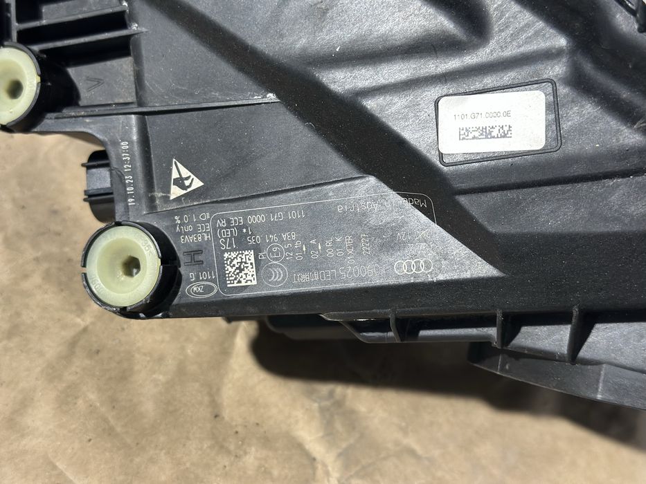 Фар Matrix Audi Q3 / Ляв Фар Ауди КЮ3 Матрикс