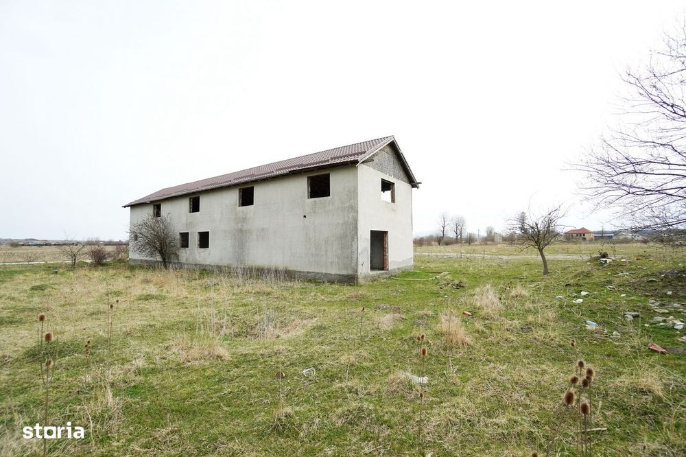 Investitie! Imobil in Podul Olt, 332mp si teren 1271mp