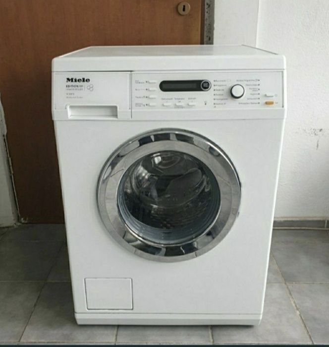 LICHIDARE DE STOC.  Masină de spălat rufe Miele.