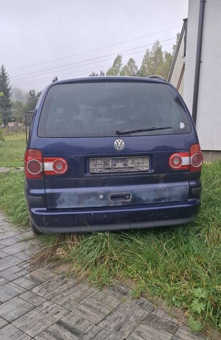 Vând Volkswagen Sharan