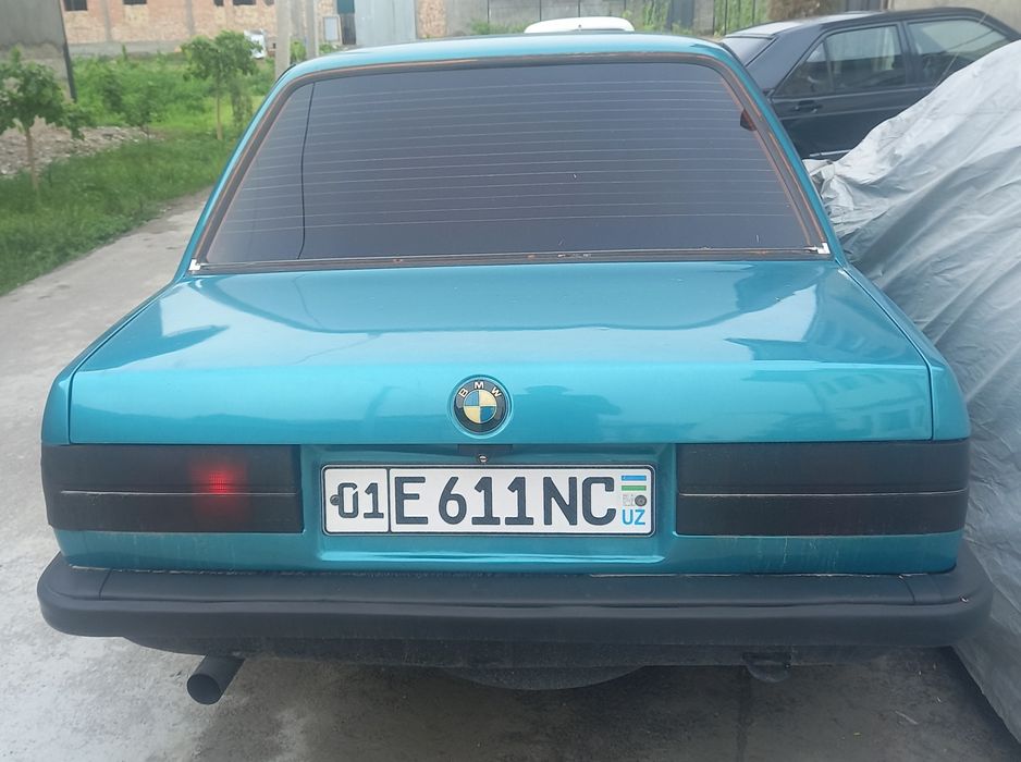 BMW E30 купе сотилади