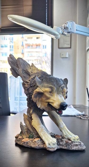 Нова Статуетка Вълк - Сувенир за Подарък 27см