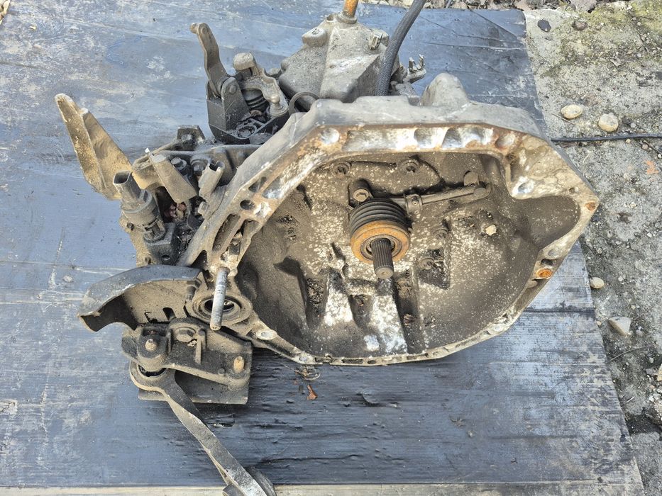 Cutie viteze Renault Clio/Symbol 1.5 dci Euro 4