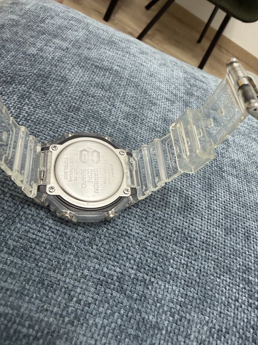g shock- editie transparenta cu efect rainbow-stare foarte buna-200M water resistant