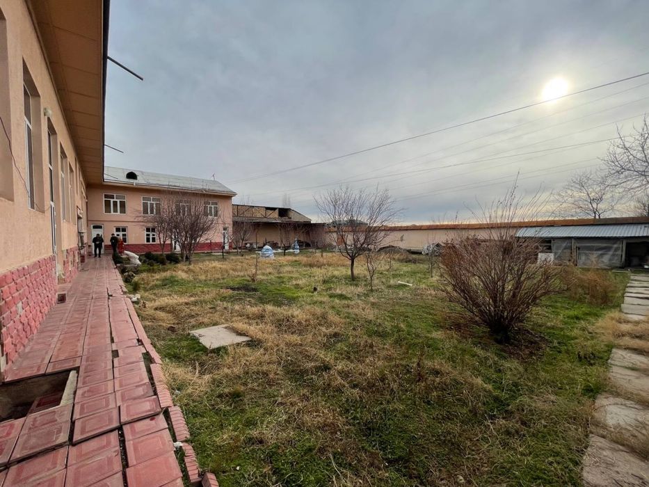 Бетемир Мажнунтол махалла 12 сот. СКВОЗНОЙ участок ровный