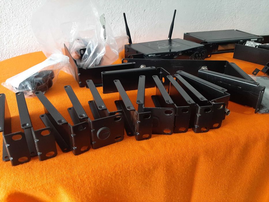 Suporti prindere rack shure.sennhaiser g4.g3. ulxp.slx.akg sr400
