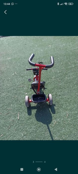 Трёхколёсный детский велосипед