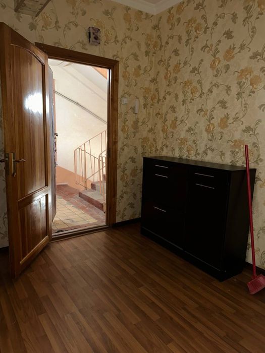 Arenda dom sergeli 2-3 metroga yaqin