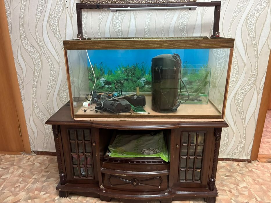 Продам аквариум для рыб