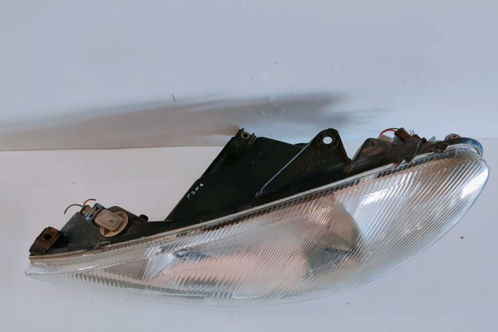 Far stanga 9632689380 Peugeot 206 prima generatie