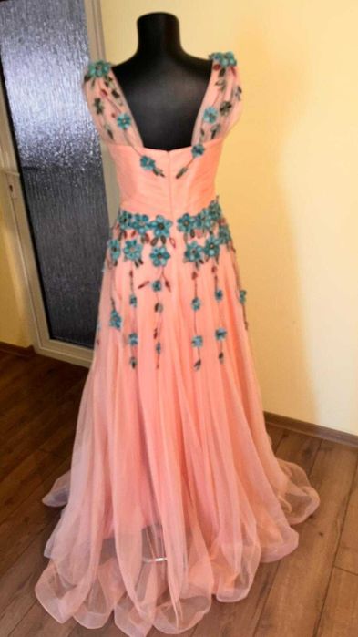 Rochie de ocazie elegantă – pentru evenimente speciale