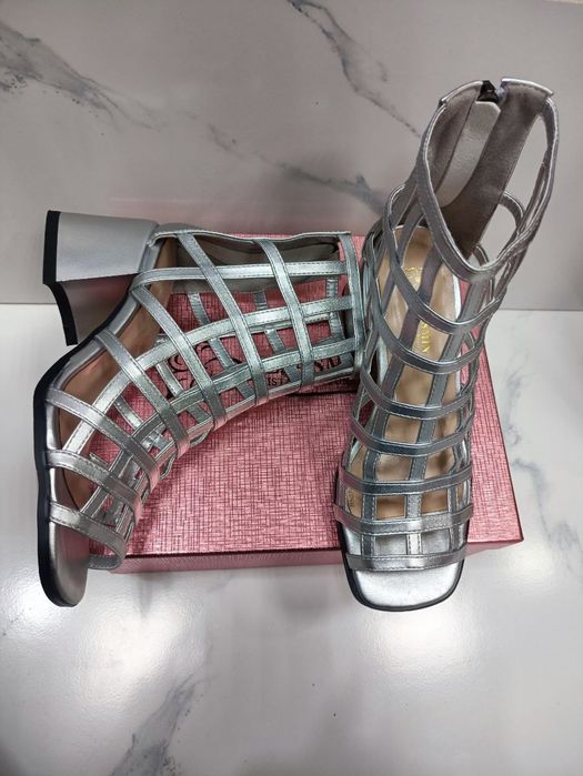 Qozonda bir ayol jinsiy aloqa izlamoqda.