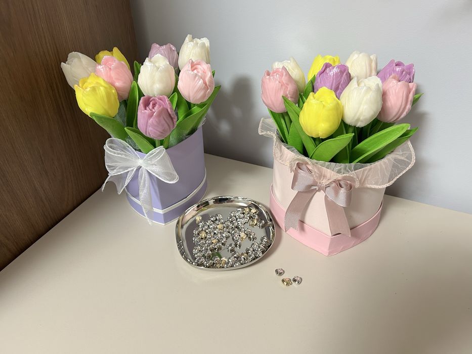 букет лалета соев восък