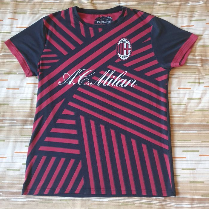 Тениска AC Milan, Borussia Dortmund, долнище PSG и Macron за вратар