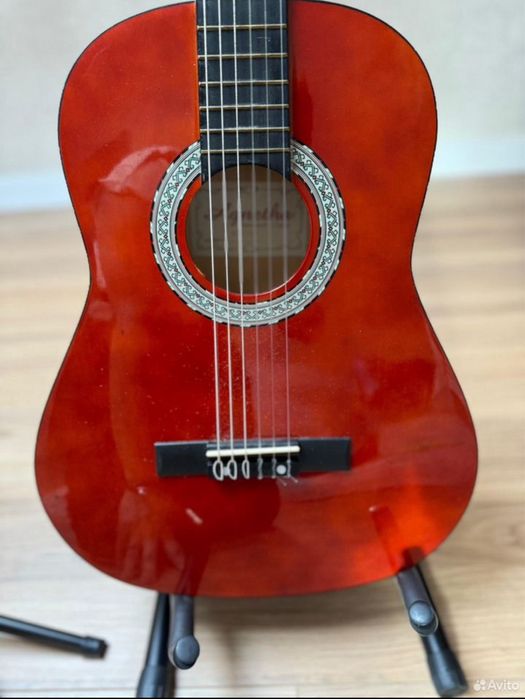 Детская гитара б/у