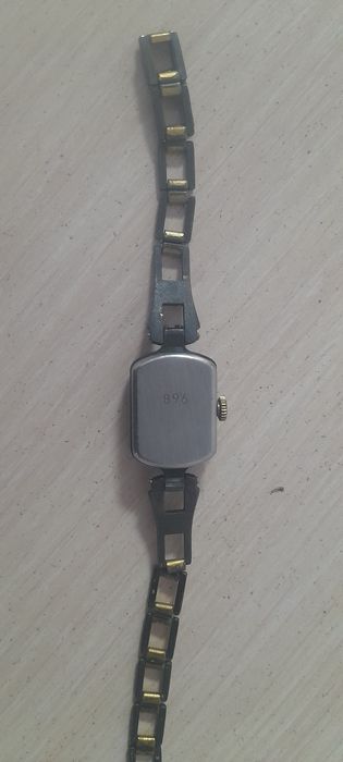 Часы наручные часы