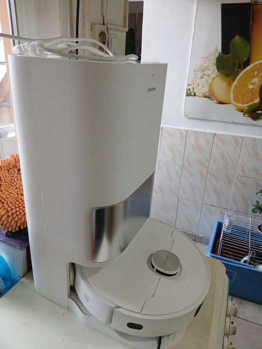 IEFTIN robot aspirare dreame L10 ultra IMPECABIL